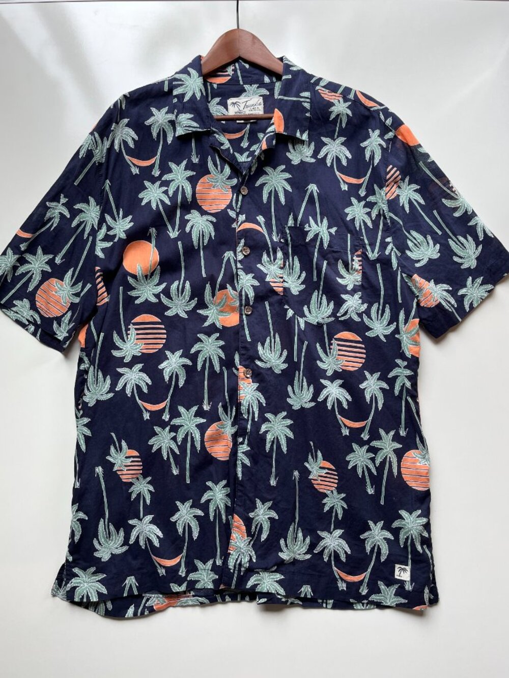Trunks Surf & Swim Co Mens Button-Up Short Sleeve Hawaiian Print Cotton Shirt XL